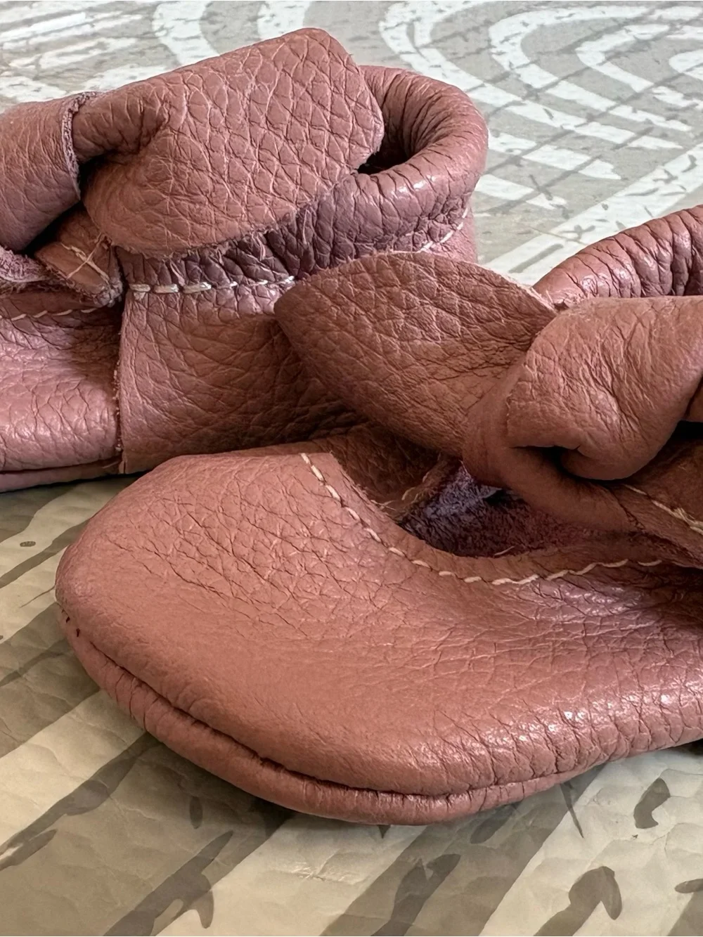 Freshly Picked Mauve Knot-Top Baby Moccasins